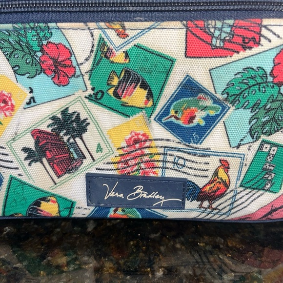 Vera Bradley large duffel Cuban Stamps and cosmetic case set! - Picture 10 of 12